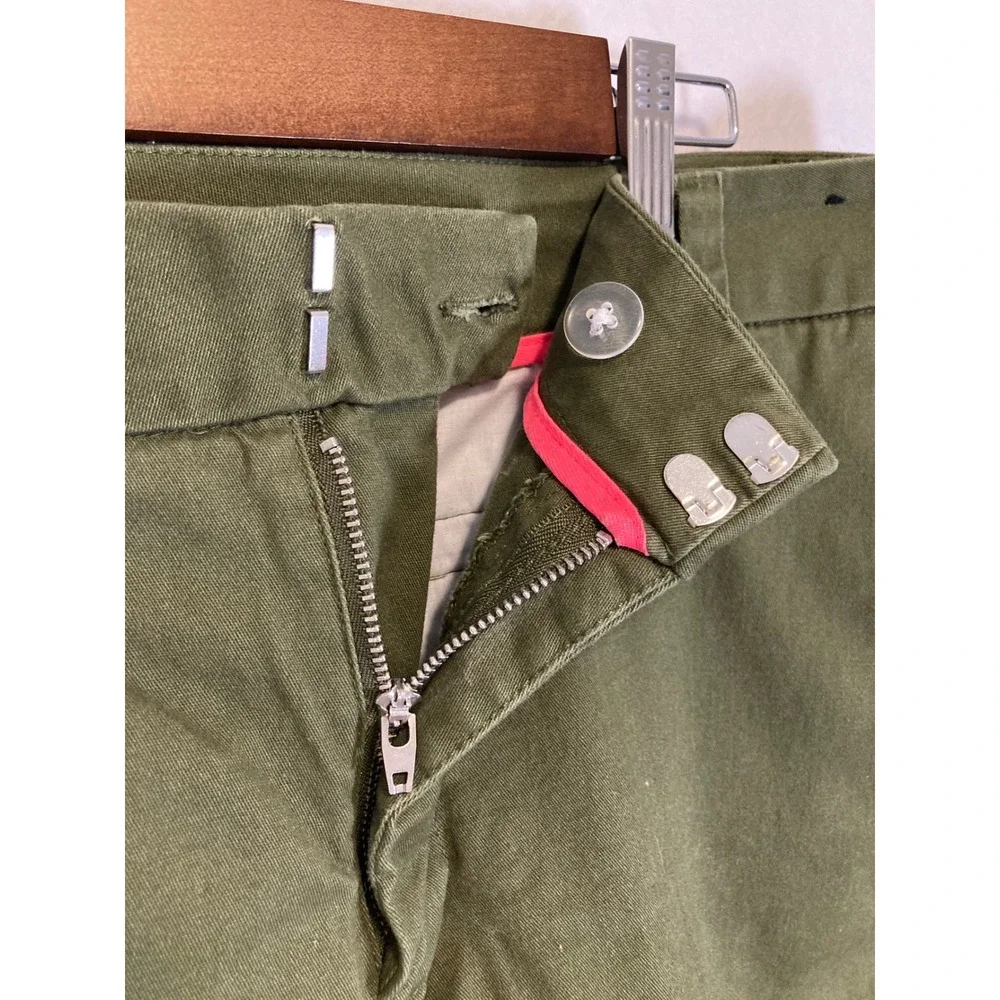 Safari Chic a.n.a Women 18 Olive Green Twill Stretch Mid Rise Chino‎ Shorts